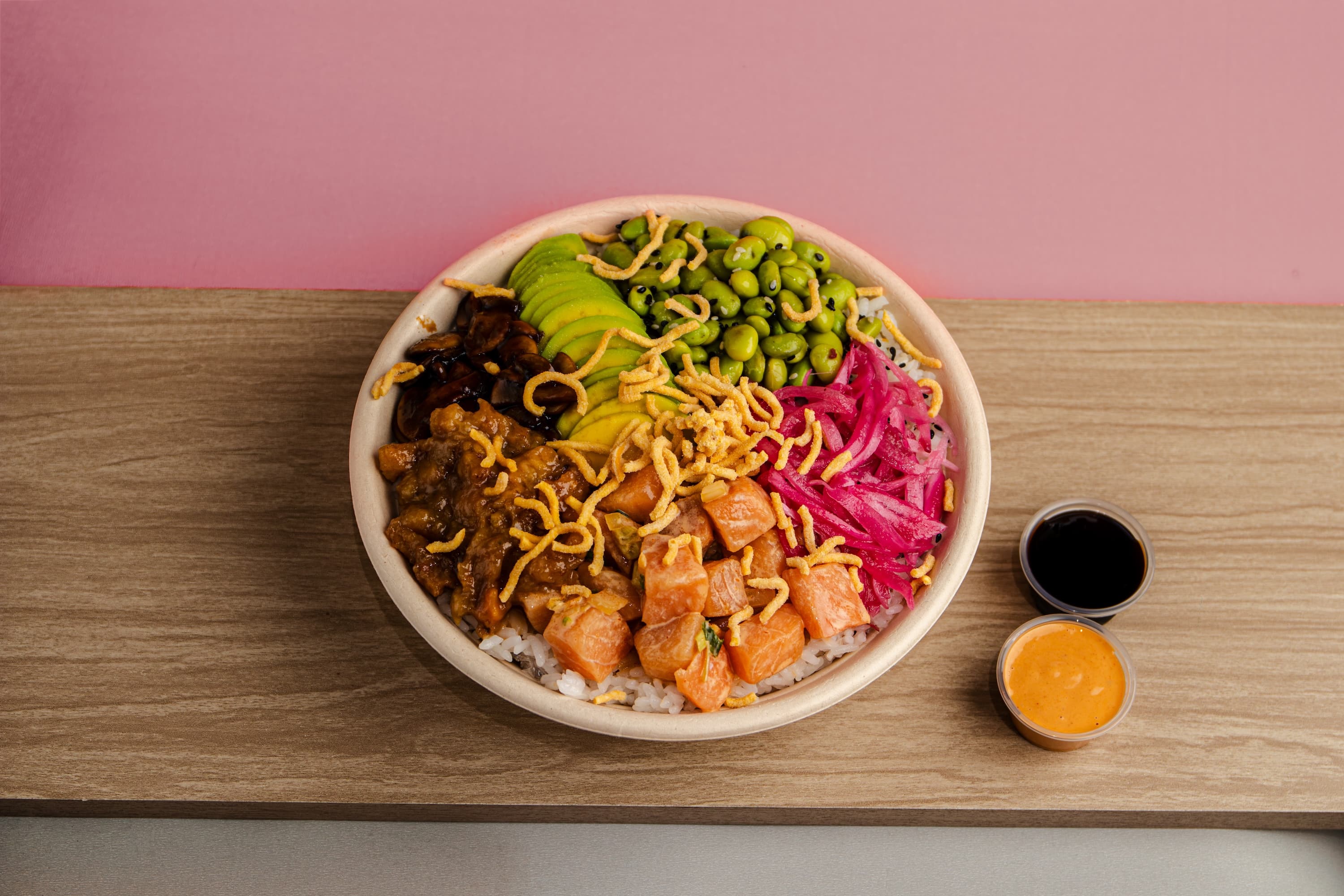 *Nuevo* Salmon Poke