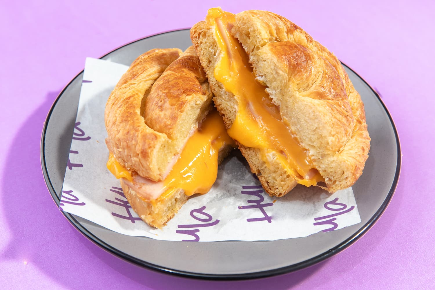 Croissant Jamon & Queso